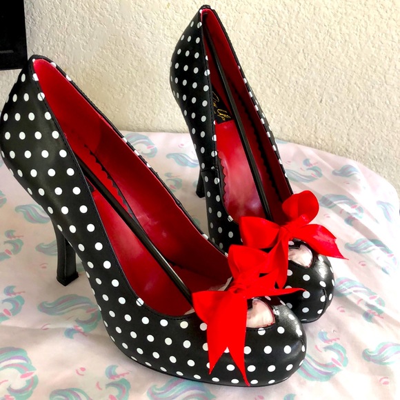 Pleaser Shoes - Pin Up Couture size 11M Black & White polka dot pumps NIB